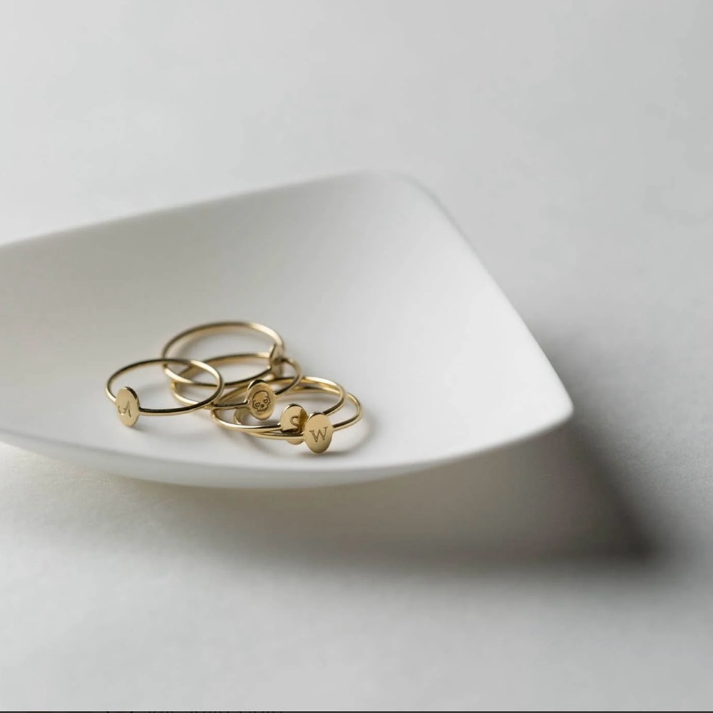 NWT Gldn Kiki Oval Ring | 15k Solid Gold | 10.5 | engraved with F | NEVER WORN